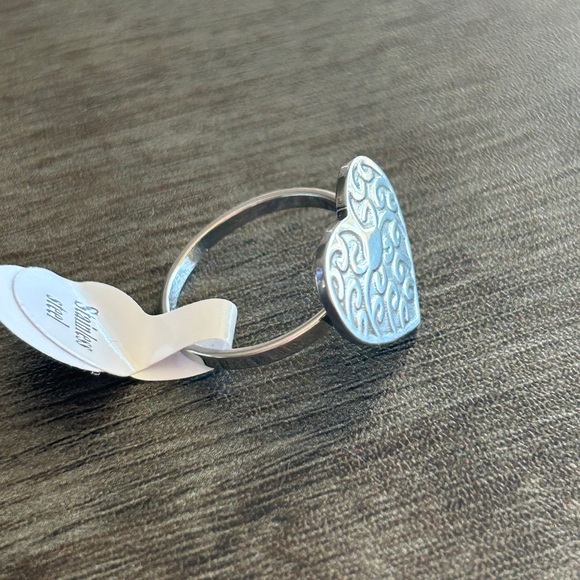 Silver Stainless Steel Heart Ring - Picture 4 of 8
